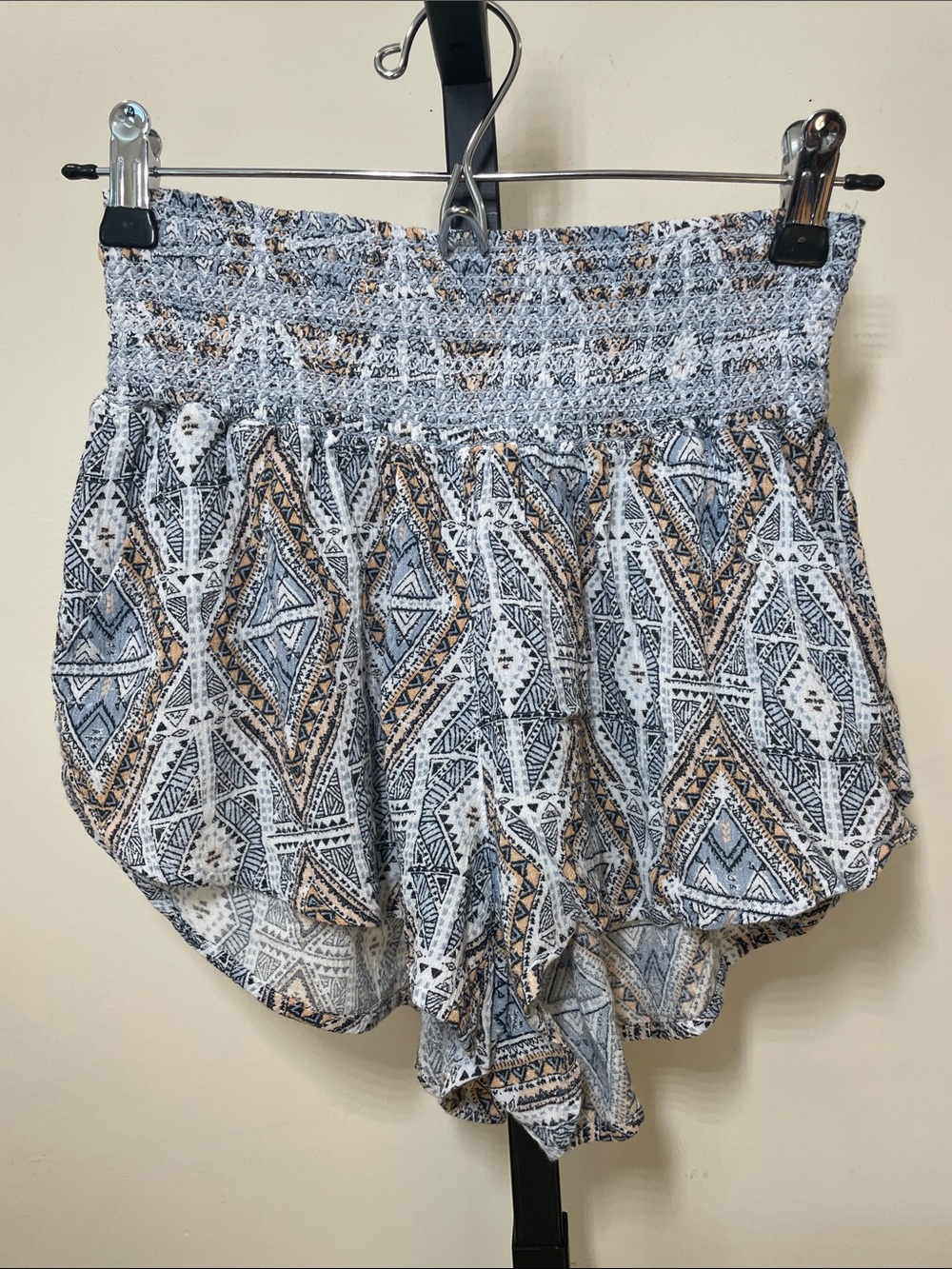 Rewash High-Waist Smocked Geo Print Shorts - White, Gray & Tan